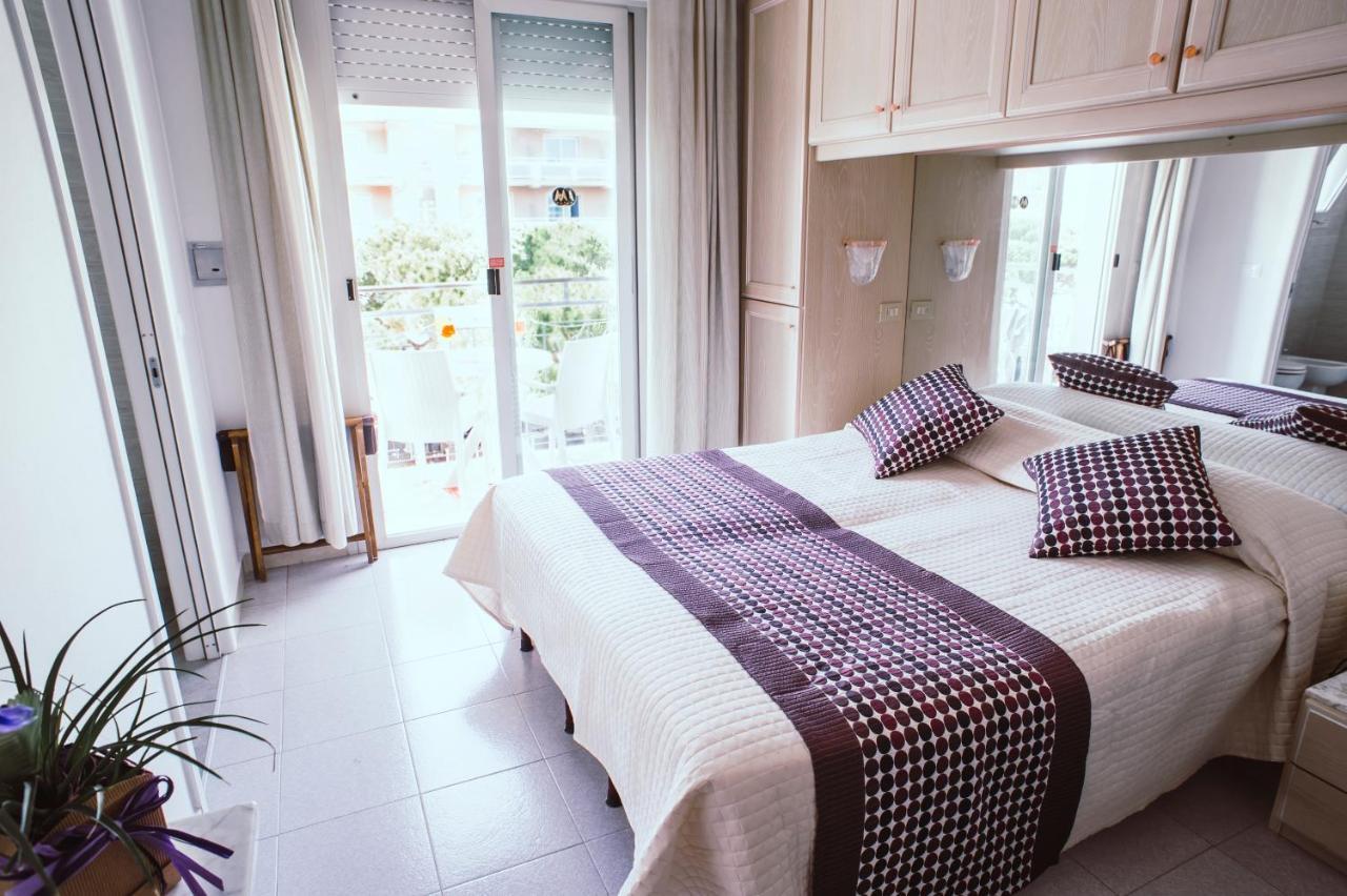 Hotel Margherita Lido di Jesolo Buitenkant foto