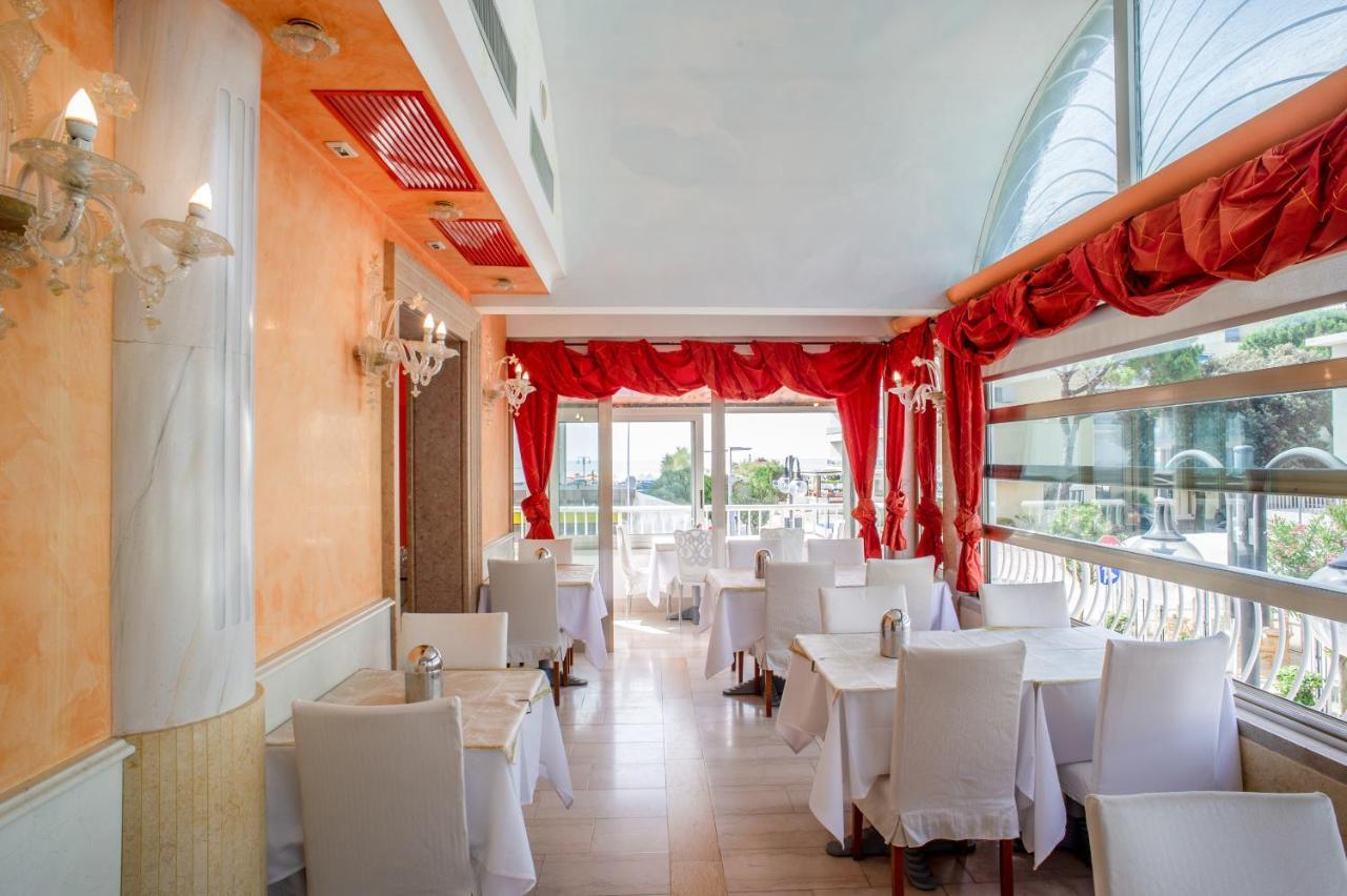 Hotel Margherita Lido di Jesolo Buitenkant foto